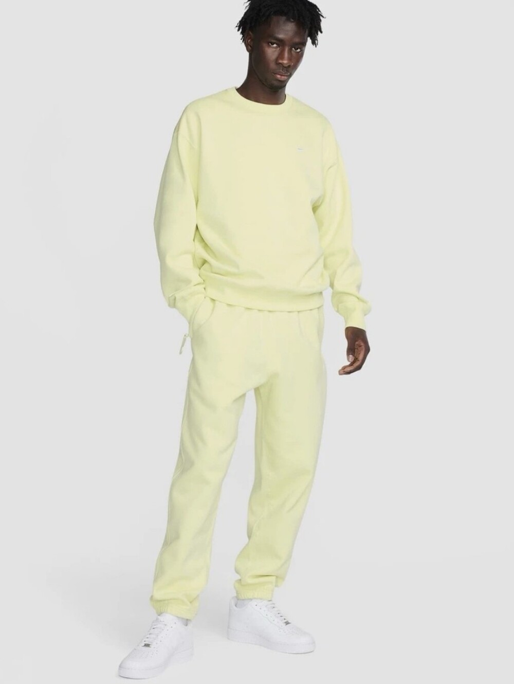 NWT 2pc Men's Nike HEAVYWEIGHT Crew Neck And Joggers